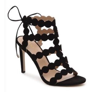 BCBGeneration Chiko Womans Black Scalloped Lace-Up 4 1/4 High Heel Sz 7.5